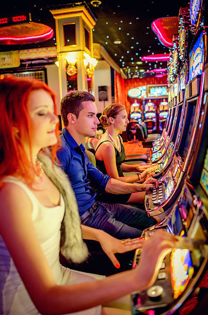 la gente juega a casinos gratis online tragamonedas