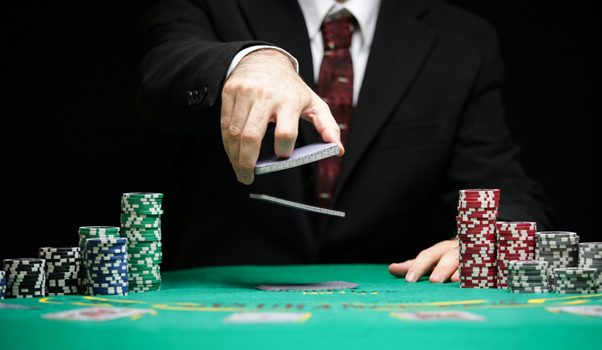 Como ganar dinero jugando poker por Internet